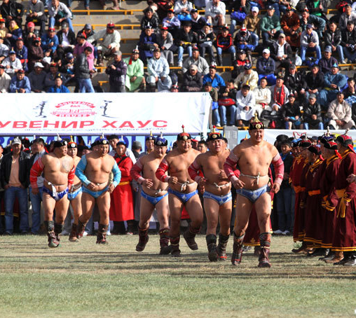 Үндэсний бөхийн барилдааны начины даваа эхэллээ